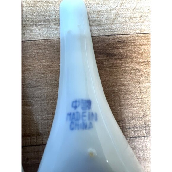 Set Of 2 Porcelain Chinese Soup Spoons With Blue Geometric Border Design - Picture 5 of 5